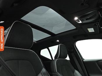 Used Volvo XC40 2019 for sale - 79251448: Photo