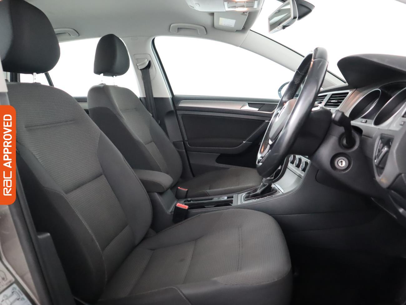 Used Volkswagen Golf 2016 for sale - 77878970: Photo 12