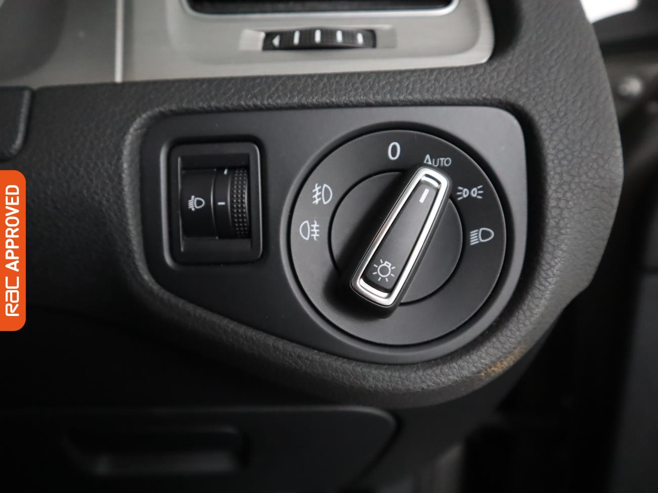 Used Volkswagen Golf 2016 for sale - 77878970: Photo 22