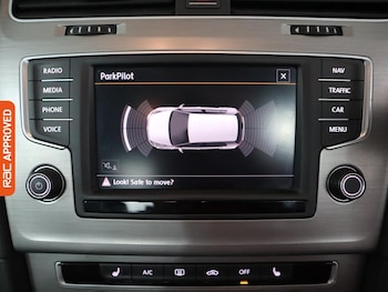 Used Volkswagen Golf 2016 for sale - 77878970: Photo