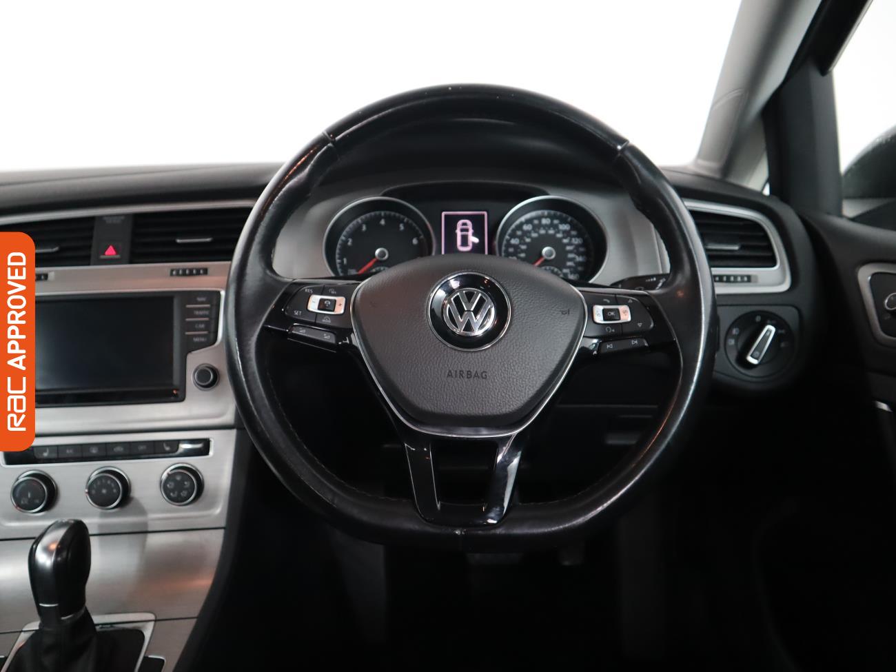 Used Volkswagen Golf 2016 for sale - 77878970: Photo 9