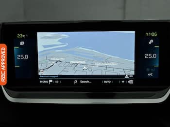 Used Peugeot E-2008 2023 for sale - 79651511: Photo