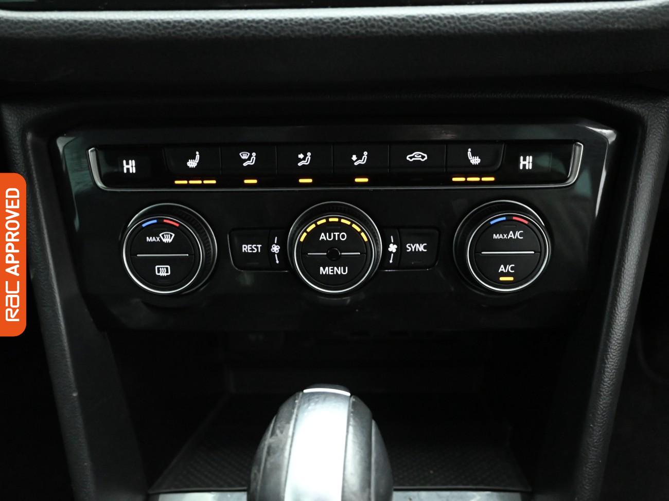 Used Volkswagen Tiguan 2020 for sale - 77520304: Photo 17