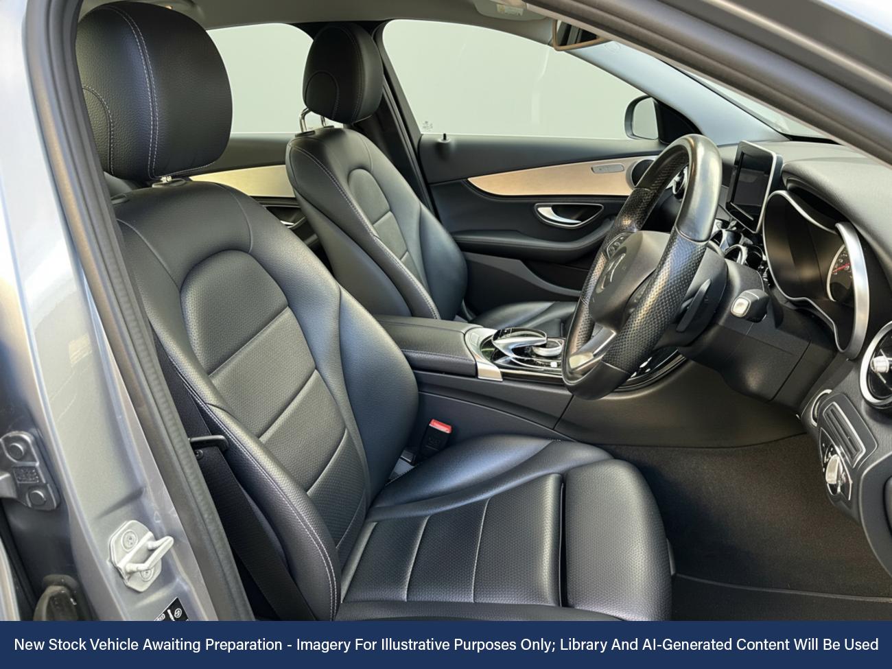 Used Mercedes-Benz C Class 2016 for sale - 76957977: Photo 3