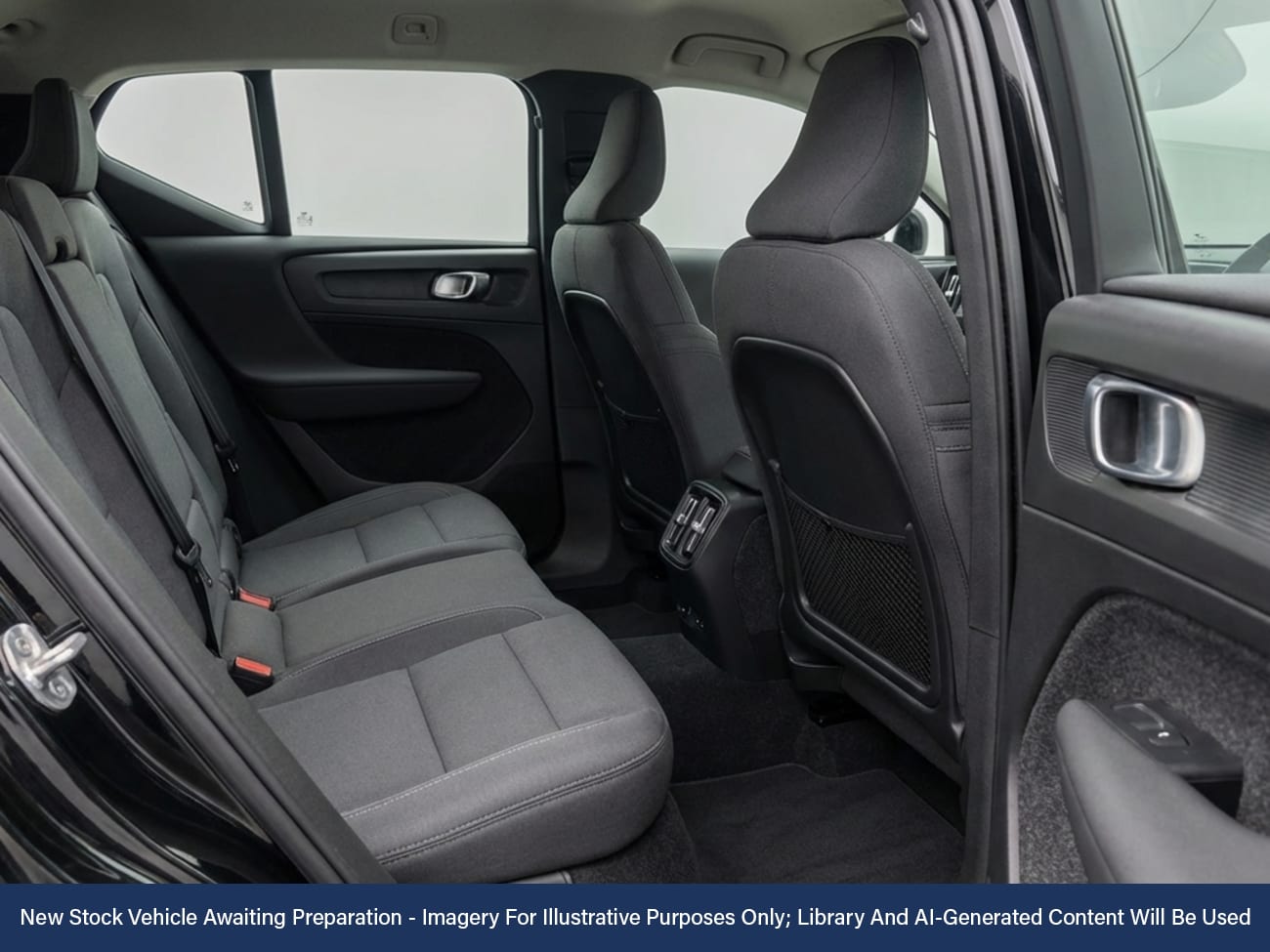 Used Volvo C40 2023 for sale - 78052699: Photo 4