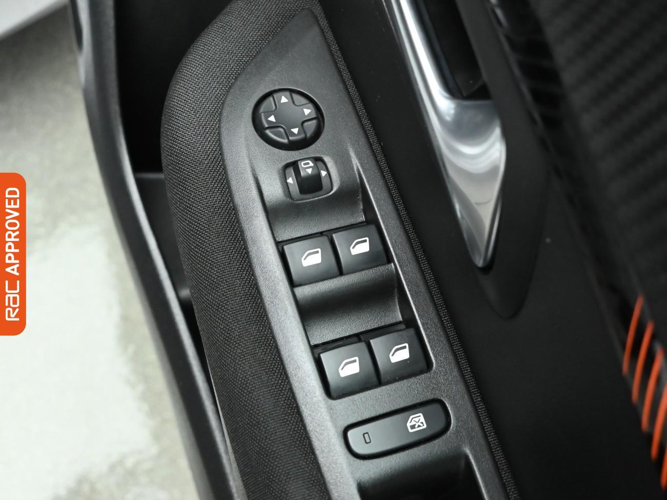 Used Peugeot E-208 2021 for sale - 76798435: Photo 26