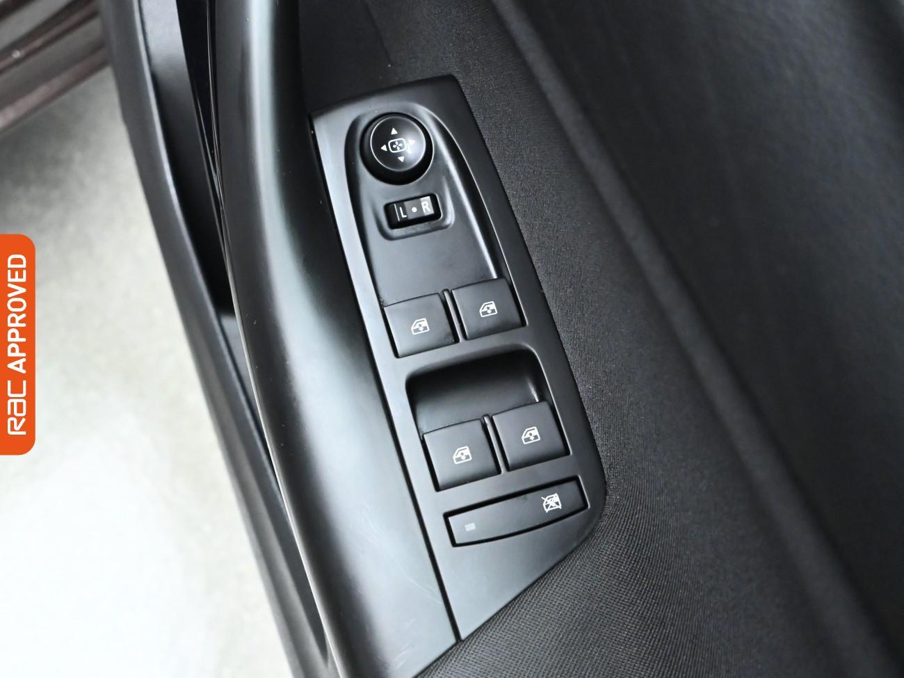 Used Vauxhall Astra 2017 for sale - 76649074: Photo 22