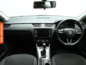 Used Skoda Octavia 2020 for sale - 79507479: Photo