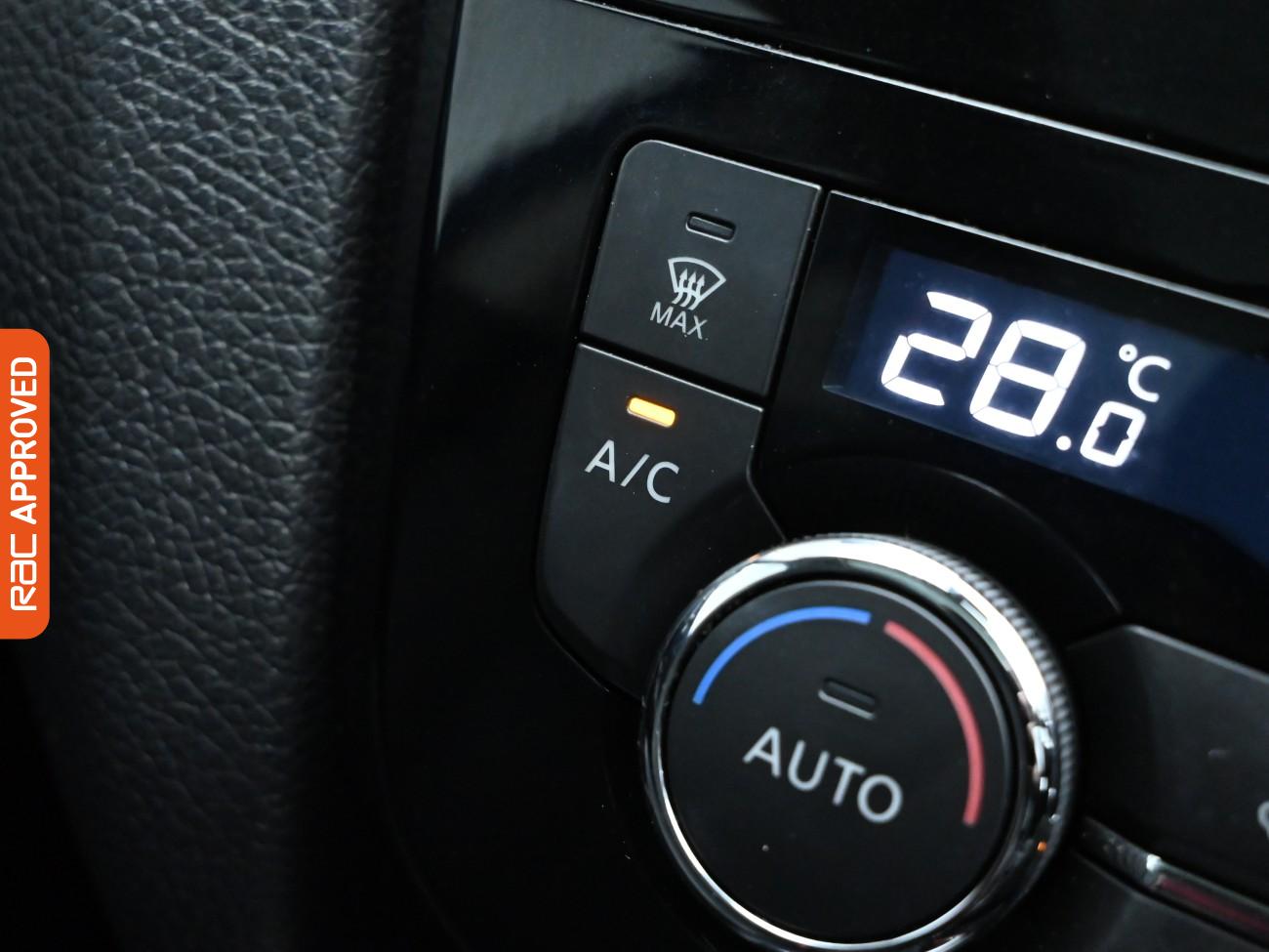 Used Nissan Qashqai 2015 for sale - 76004952: Photo 18