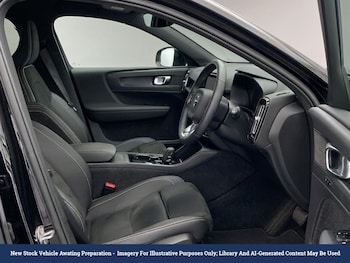 Used Volvo XC40 2023 for sale - 79282721: Photo