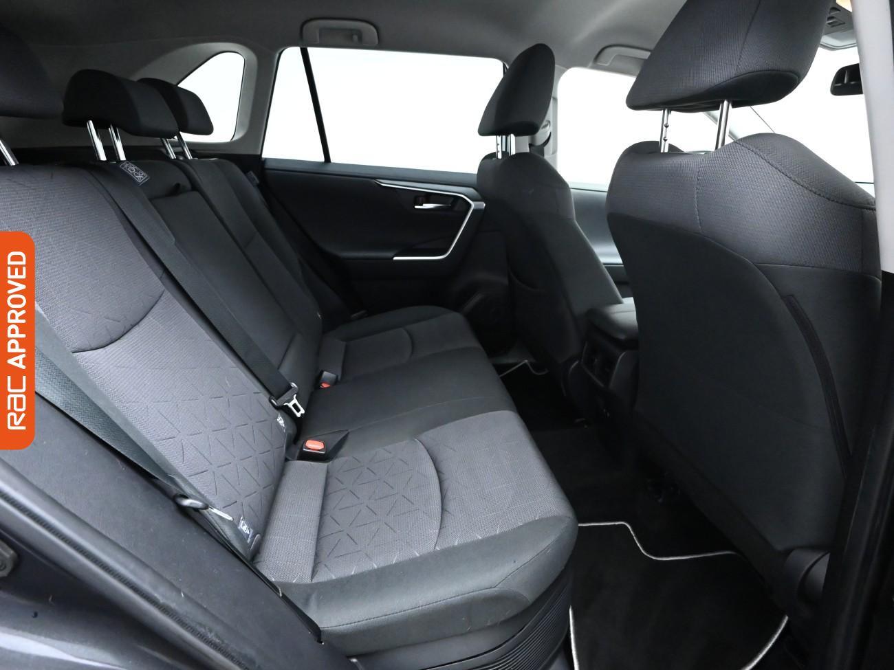 Used Toyota RAV4 2021 for sale - 76553410: Photo 12