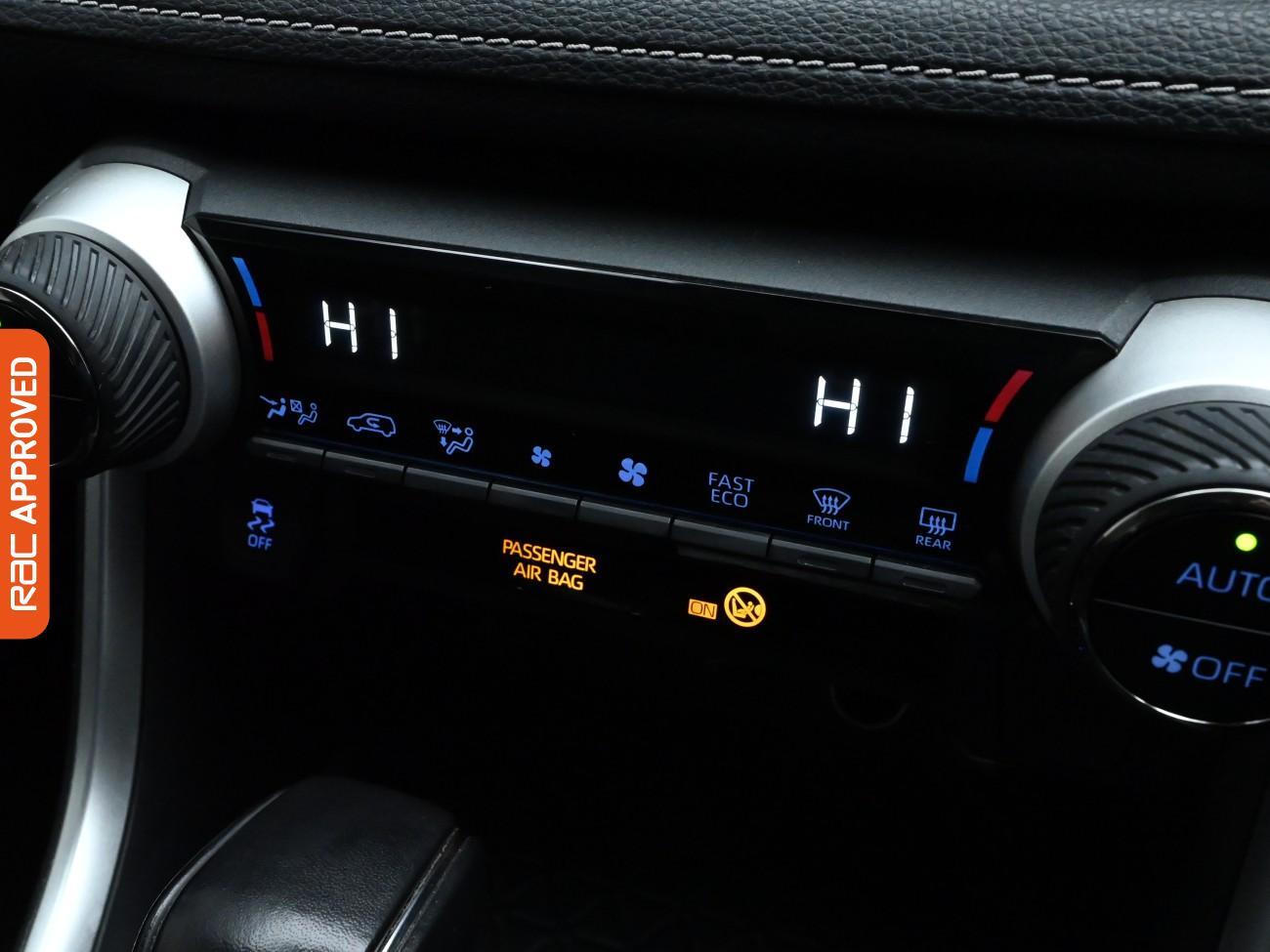 Used Toyota RAV4 2021 for sale - 76553410: Photo 15