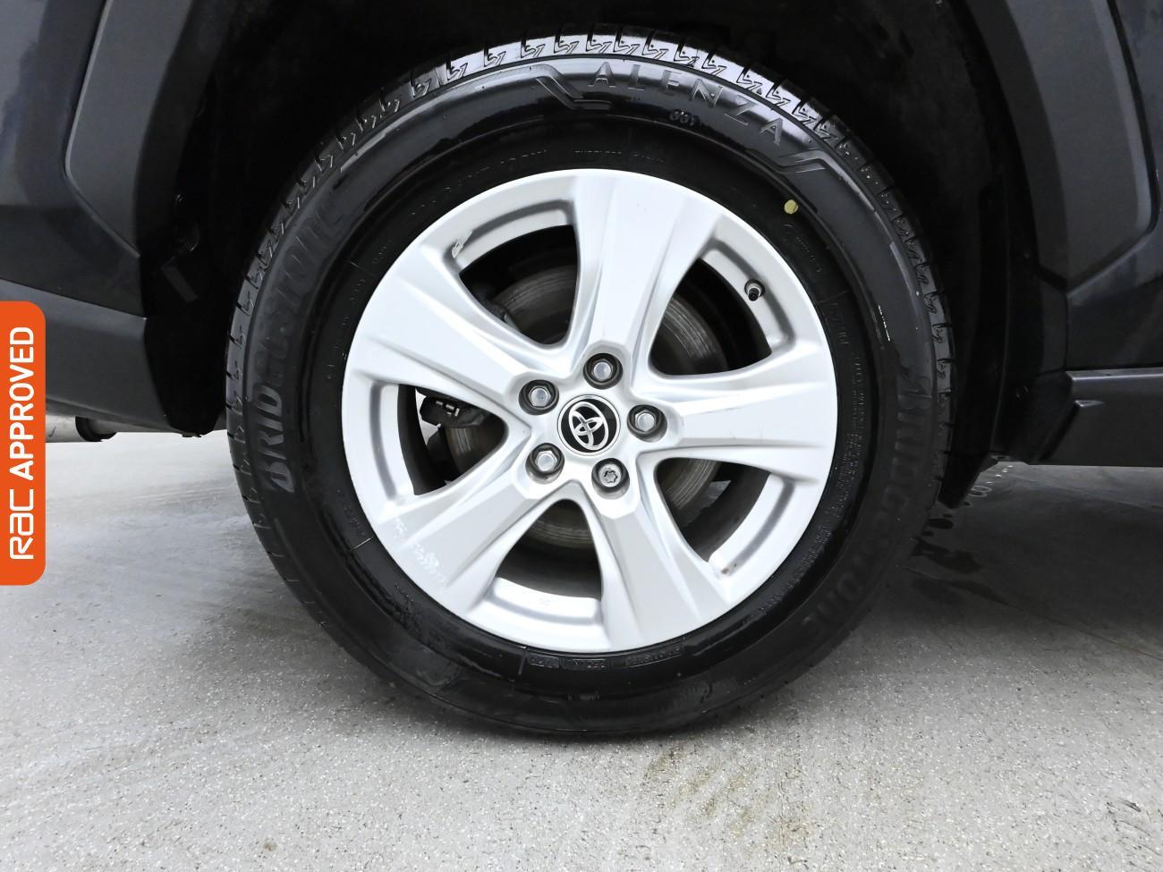 Used Toyota RAV4 2021 for sale - 76553410: Photo 25