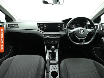 Used Volkswagen Polo 2018 for sale - 78532281: Photo