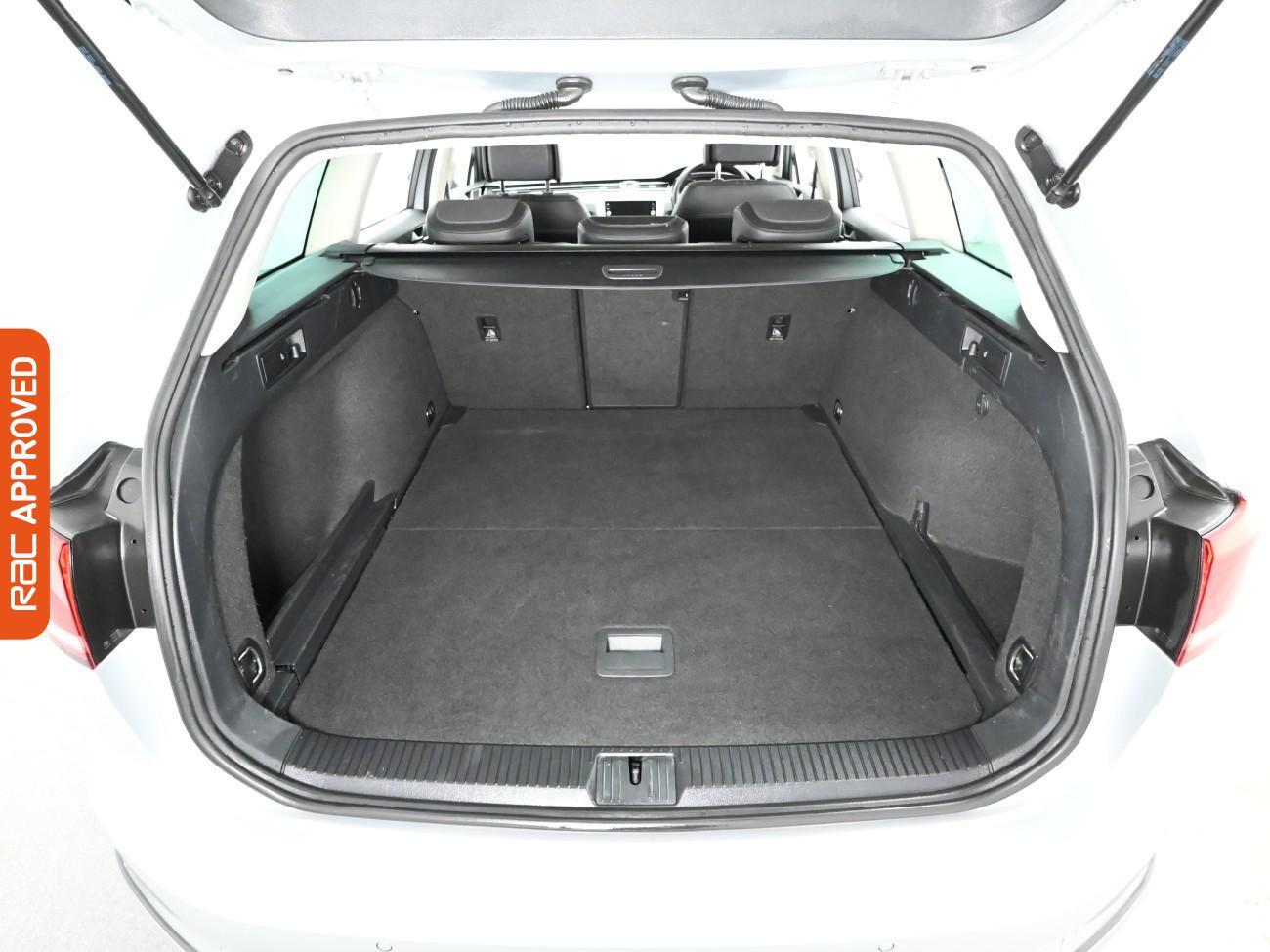 Used Volkswagen Passat 2018 for sale - 76896176: Photo 25