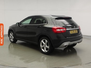 Used Mercedes-Benz GLA 2019 for sale - 77458822: Photo