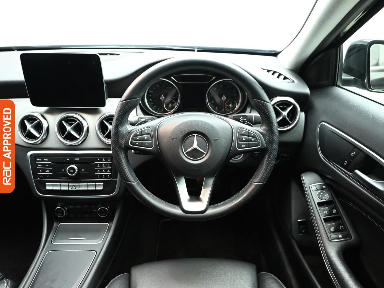 Used Mercedes-Benz GLA 2019 for sale - 77458822: Photo 9