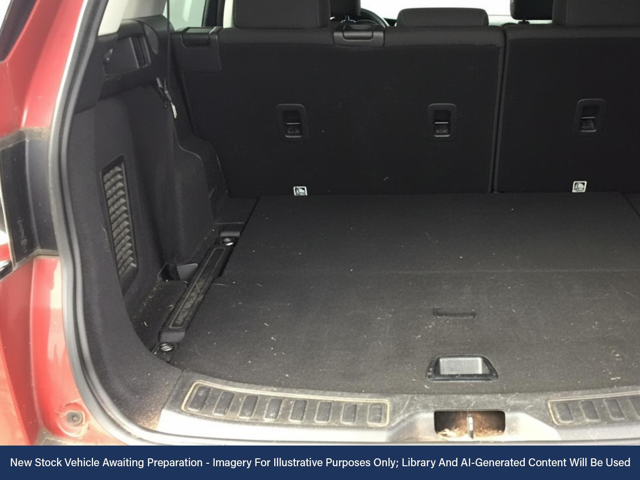 Used Land Rover Discovery Sport 2017 for sale - 76391053: Photo 4