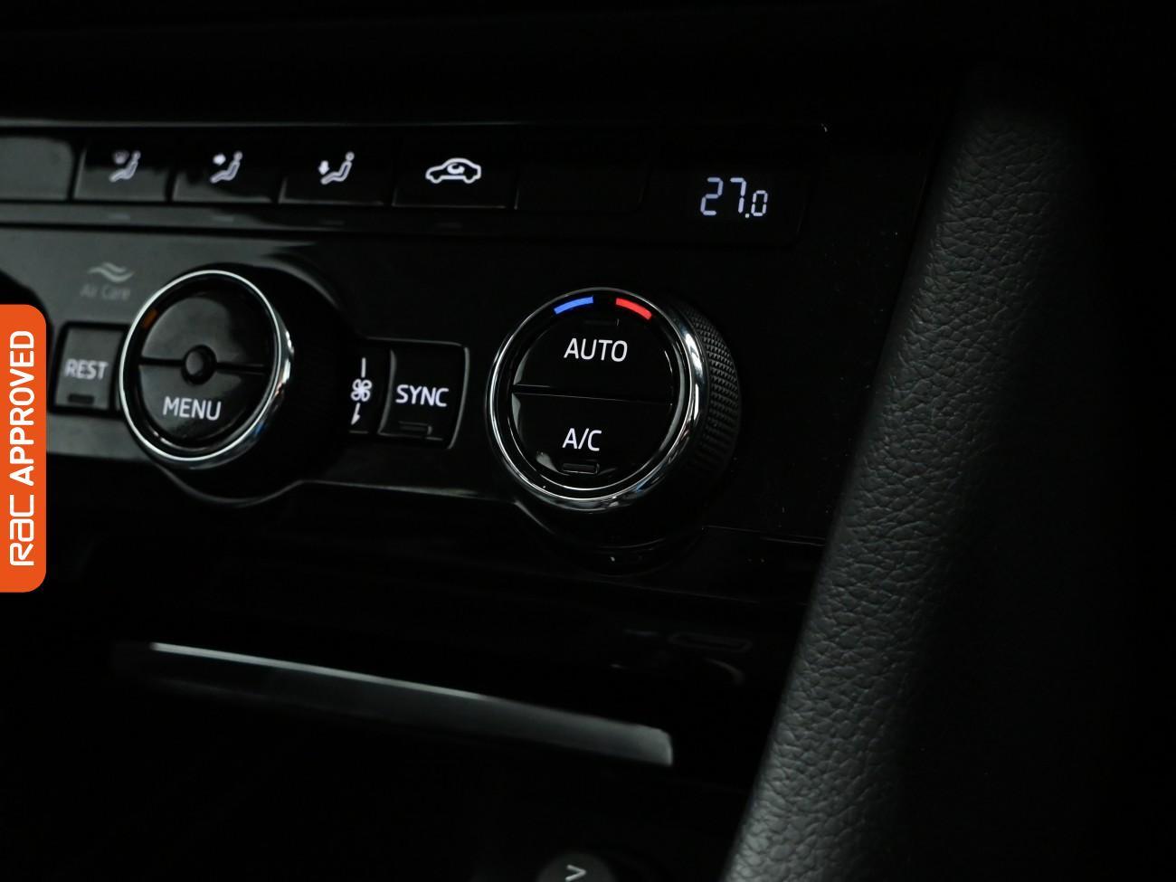 Used Skoda Superb 2019 for sale - 77033741: Photo 17