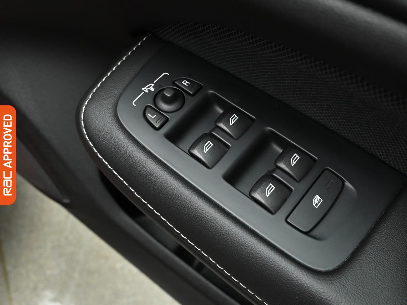 Used Volvo S60 2019 for sale - 77679988: Photo 25