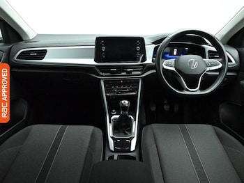 Used Volkswagen T-Roc 2022 for sale - 78325835: Photo