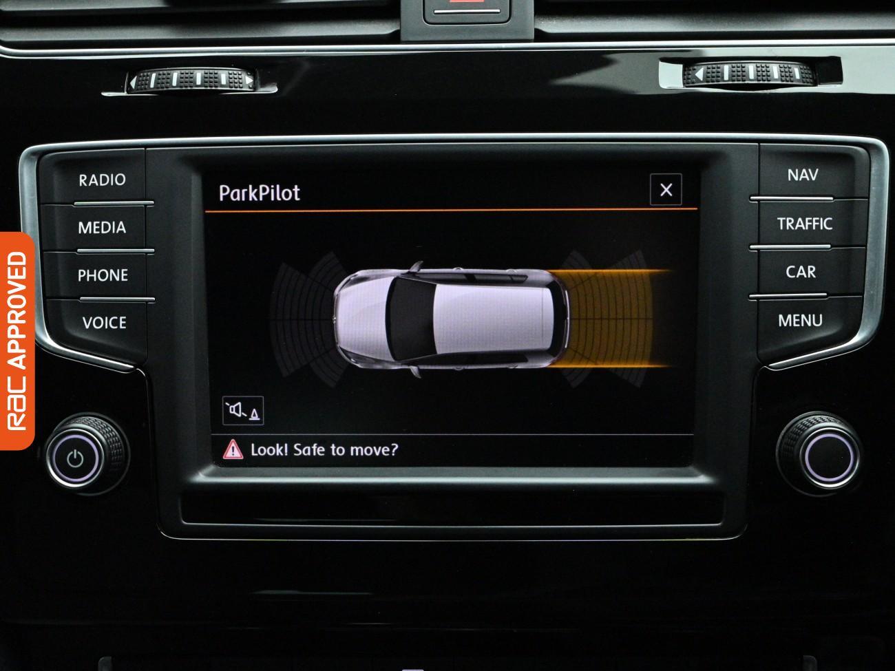 Used Volkswagen Golf 2016 for sale - 77914300: Photo 17