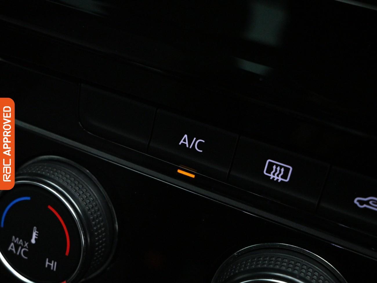 Used Volkswagen Golf 2016 for sale - 77914300: Photo 19