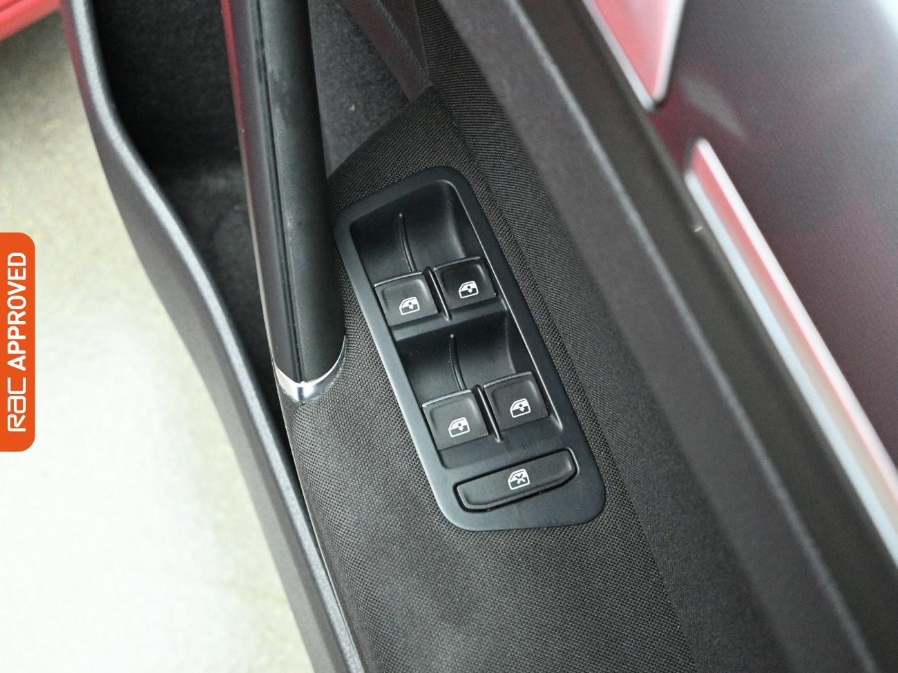 Used Volkswagen Golf 2016 for sale - 77914300: Photo 23