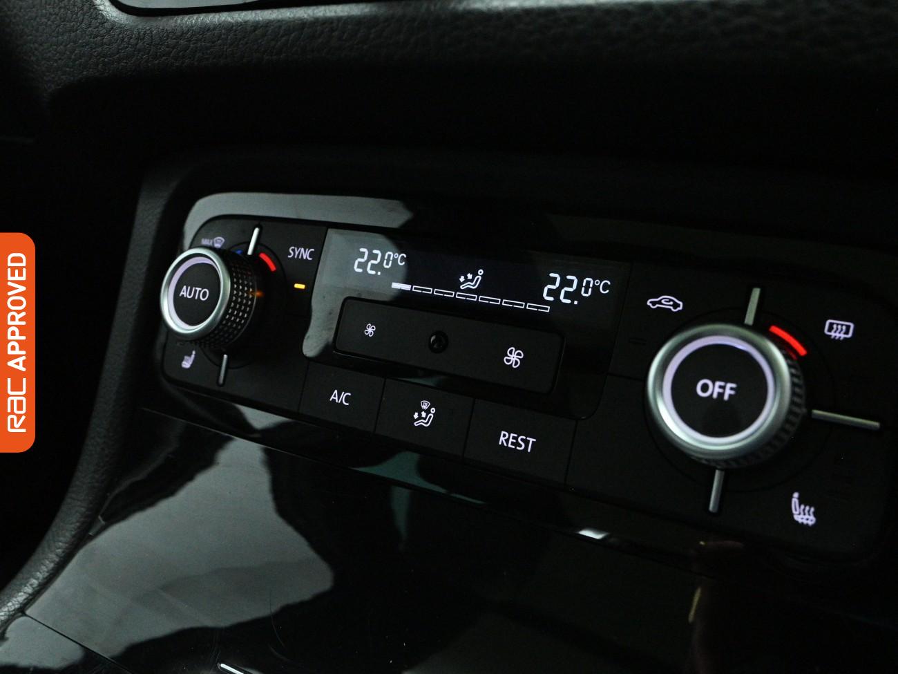 Used Volkswagen Touareg 2017 for sale - 77919483: Photo 17