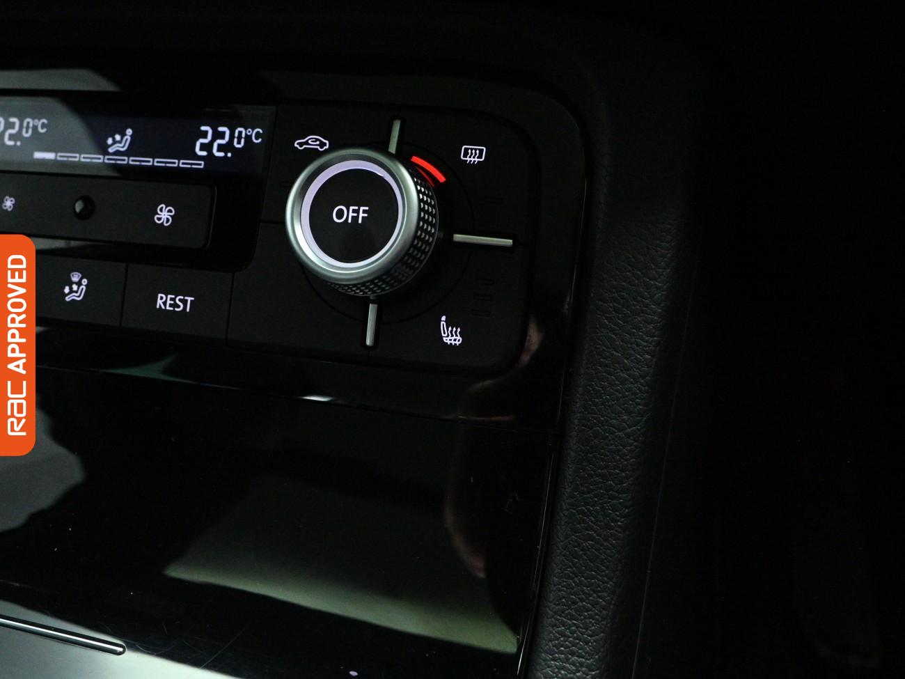 Used Volkswagen Touareg 2017 for sale - 77919483: Photo 18