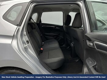 Used Honda Jazz 2016 for sale - 77199556: Photo