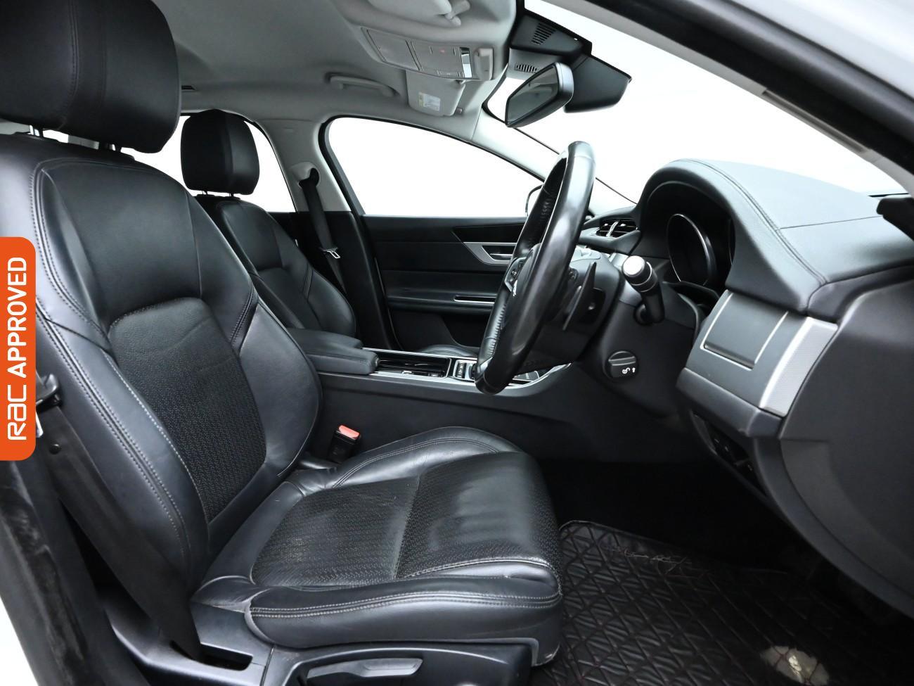 Used Jaguar XF 2017 for sale - 76495264: Photo 12