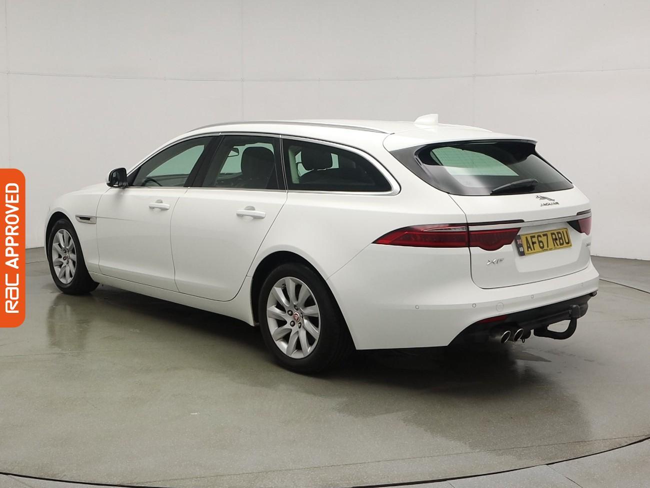 Used Jaguar XF 2017 for sale - 76495264: Photo 4
