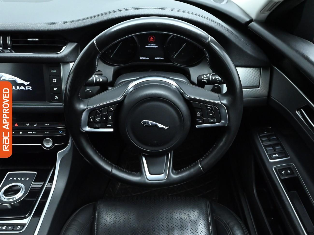 Used Jaguar XF 2017 for sale - 76495264: Photo 9