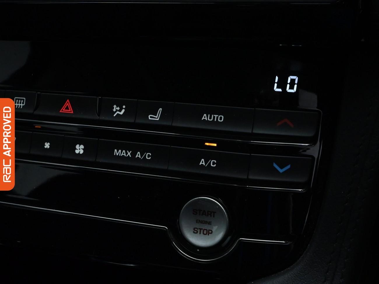 Used Jaguar F-Pace 2018 for sale - 76429186: Photo 17