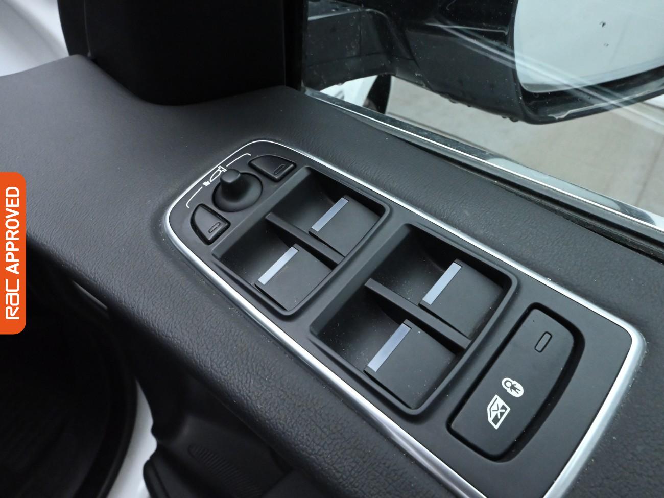 Used Jaguar F-Pace 2018 for sale - 76429186: Photo 26