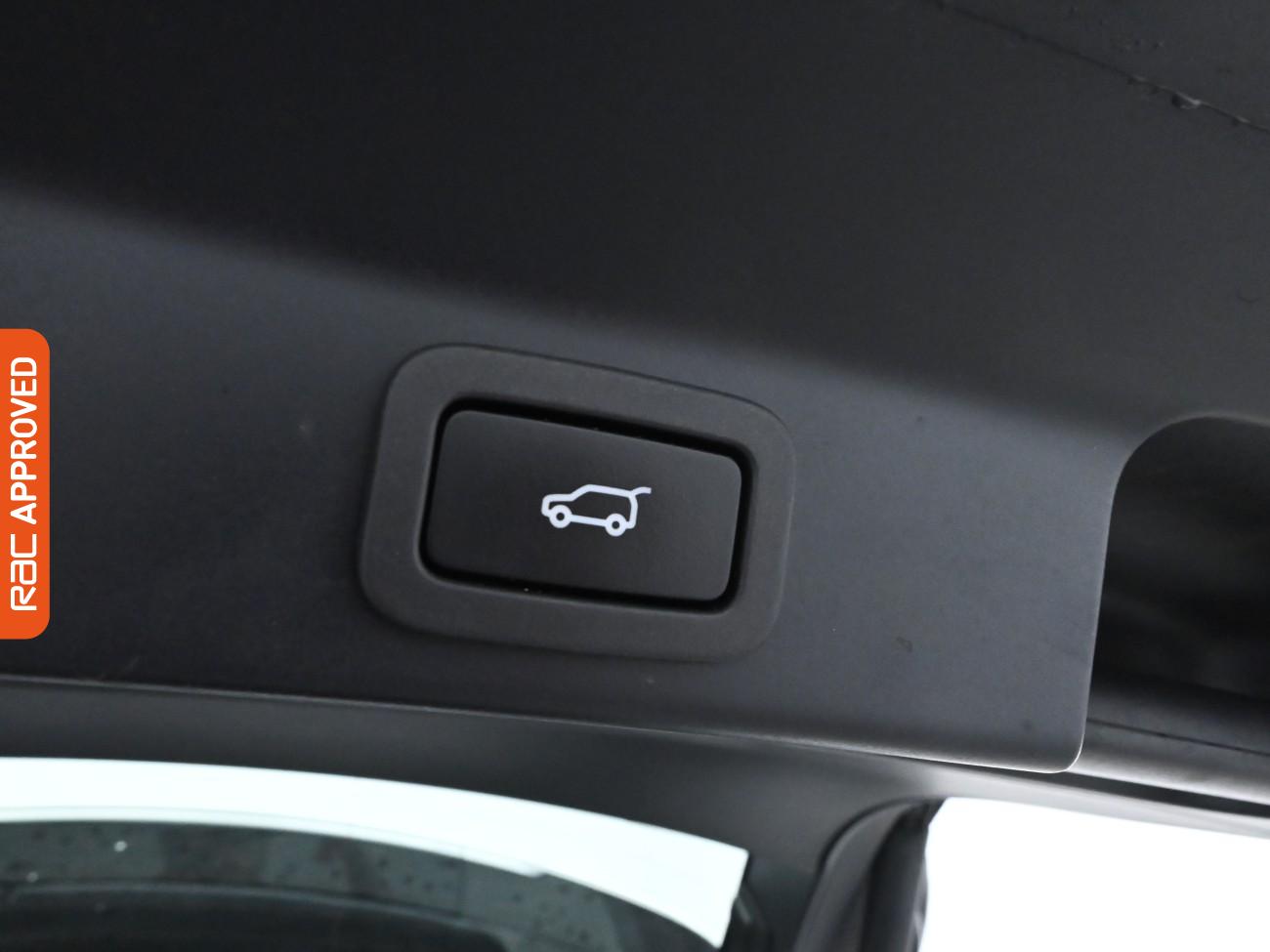 Used Jaguar F-Pace 2018 for sale - 76429186: Photo 28