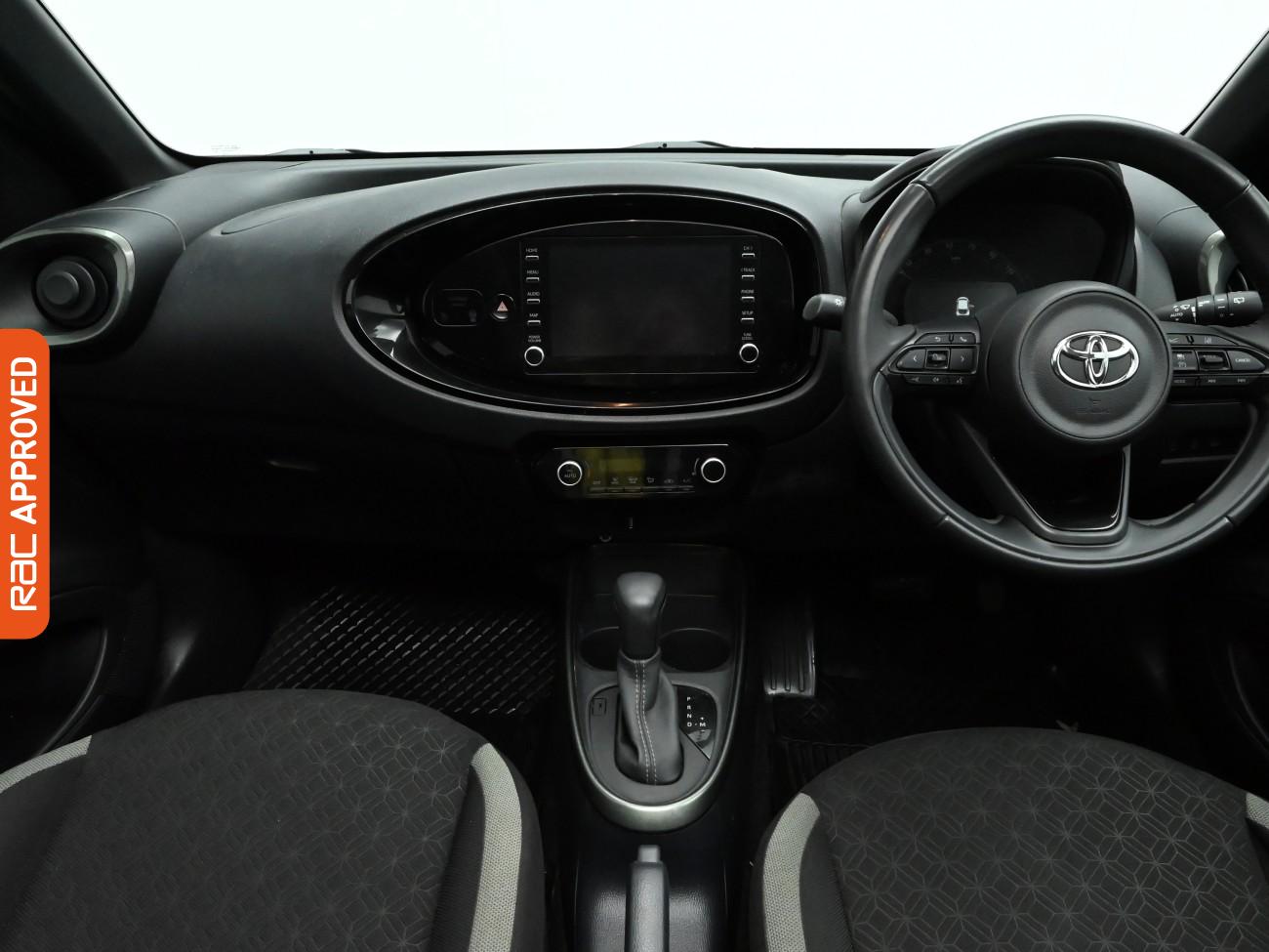 Used Toyota Aygo X 2022 for sale - 77000531: Photo 2