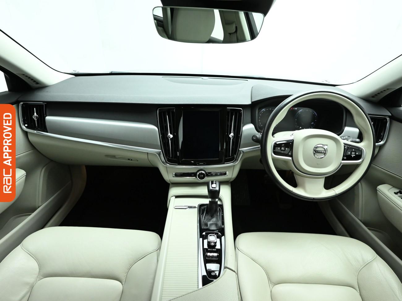 Used Volvo V90 2018 for sale - 77287035: Photo 2