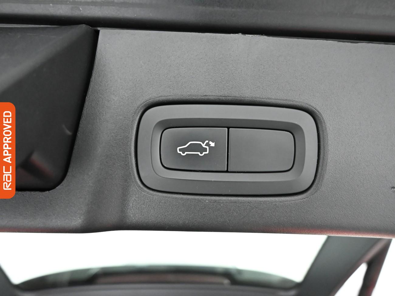 Used Volvo V90 2018 for sale - 77287035: Photo 24