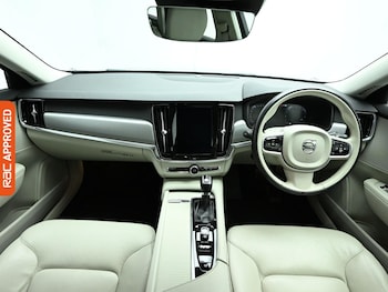 Used Volvo V90 2018 for sale - 77287035: Photo