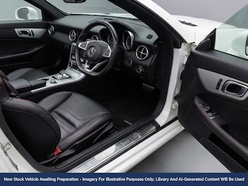 Used Mercedes-Benz SLC 2016 for sale - 78105184: Photo