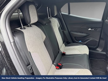 Used Peugeot E-2008 2021 for sale - 78894000: Photo