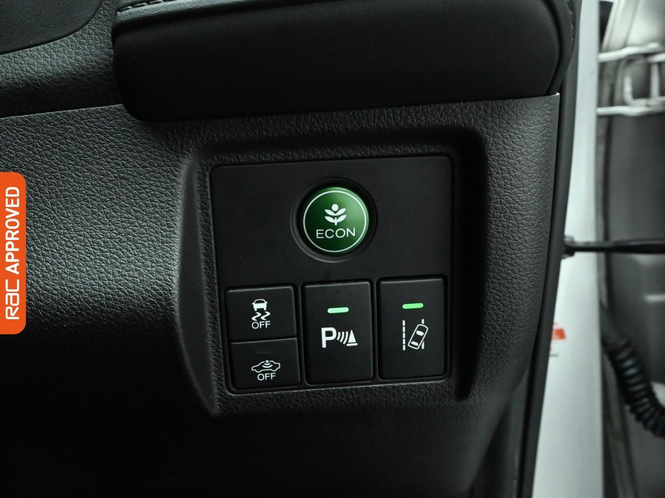 Used Honda HR-V 2017 for sale - 76558097: Photo 17