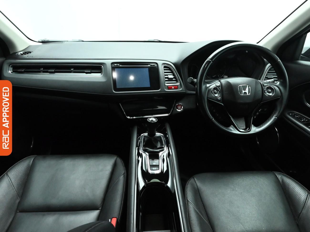 Used Honda HR-V 2017 for sale - 76558097: Photo 2