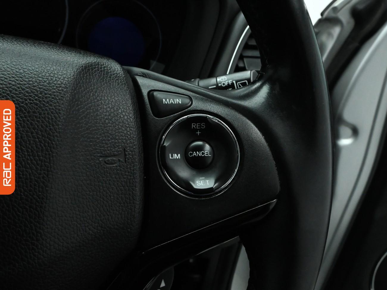 Used Honda HR-V 2017 for sale - 76558097: Photo 24