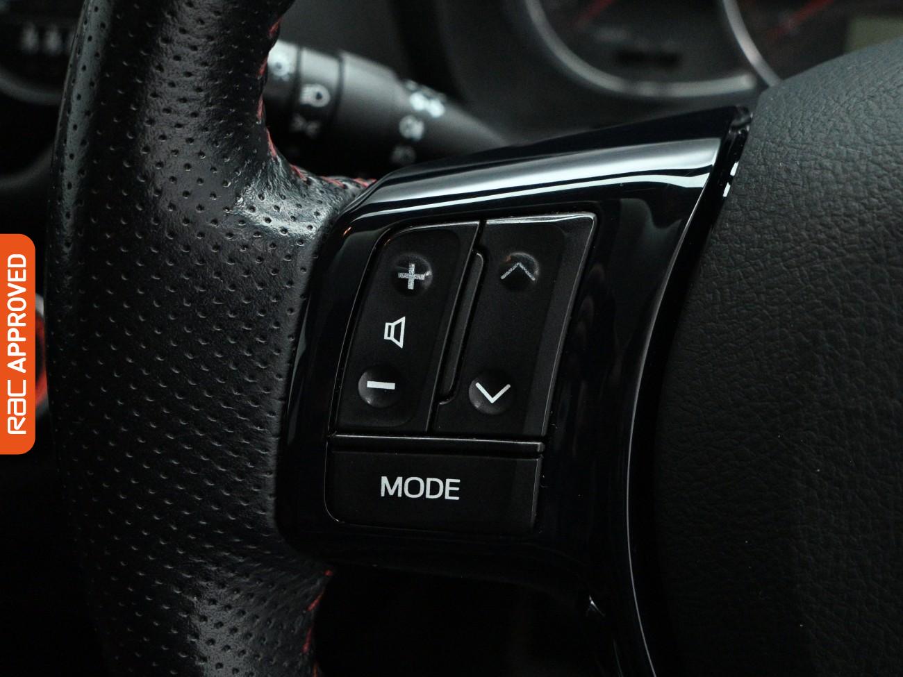 Used Toyota Yaris 2014 for sale - 77901904: Photo 22