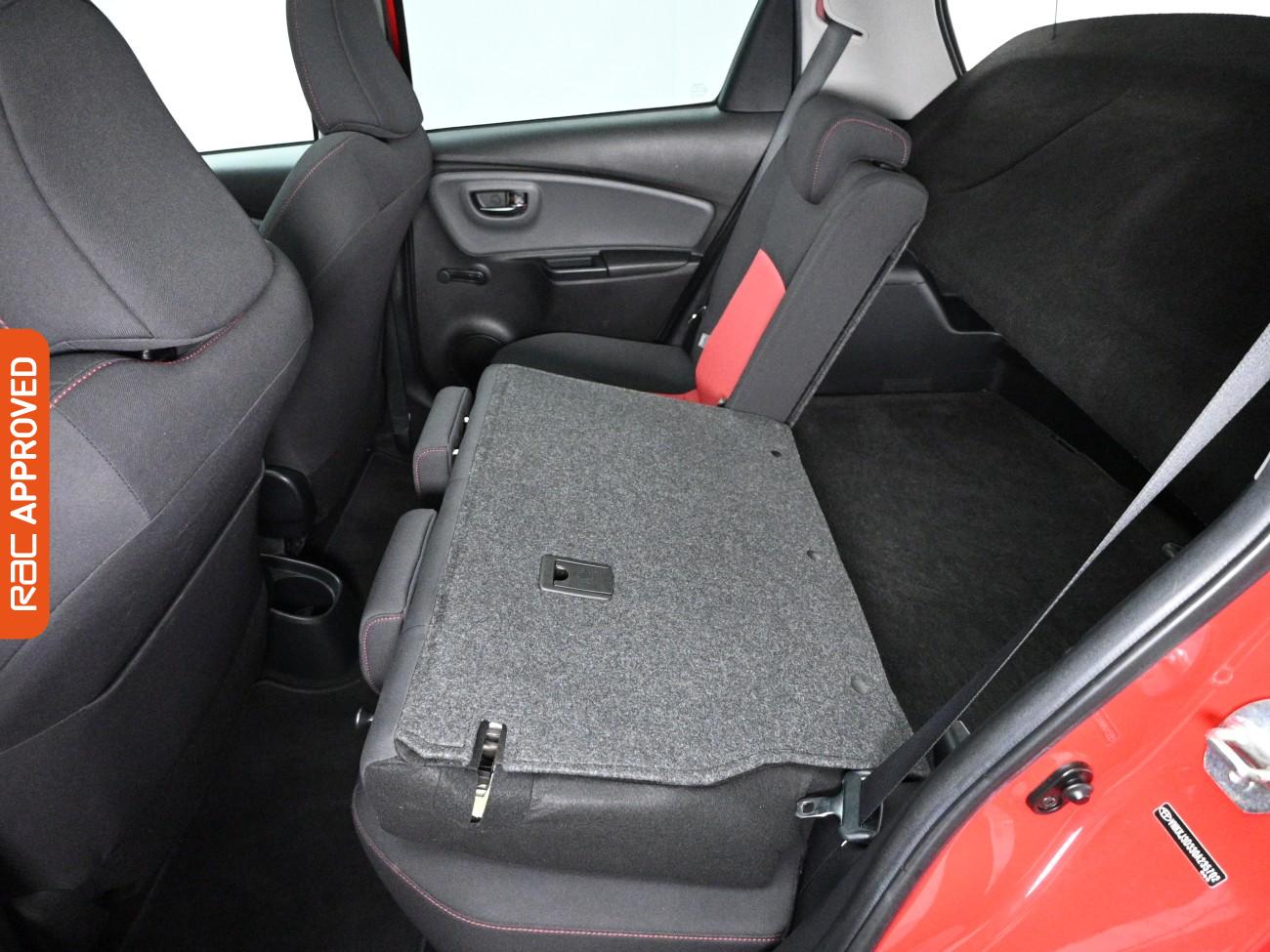 Used Toyota Yaris 2014 for sale - 77901904: Photo 25