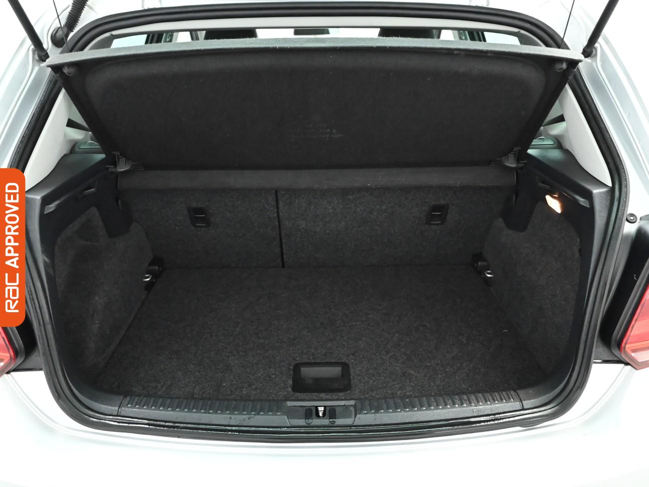 Used Volkswagen Polo 2015 for sale - 76590417: Photo 13