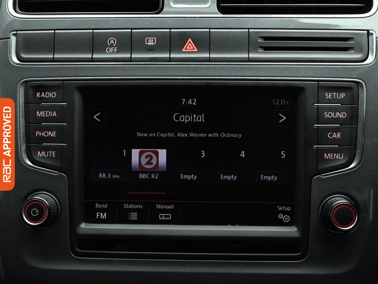 Used Volkswagen Polo 2015 for sale - 76590417: Photo 15